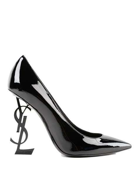 decoltè tacco basso con borchie ysl|Pumps Saint Laurent da donna .